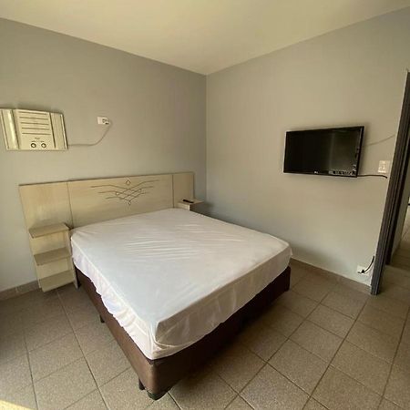 Apartamento Com Estacionamento, Wi-Fi, Ar Condicionado A 300 Metros Da Praia Da Enseada No Guaruja. المظهر الخارجي الصورة