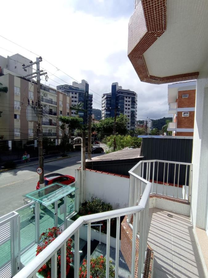 Apartamento Com Estacionamento, Wi-Fi, Ar Condicionado A 300 Metros Da Praia Da Enseada No Guaruja. المظهر الخارجي الصورة